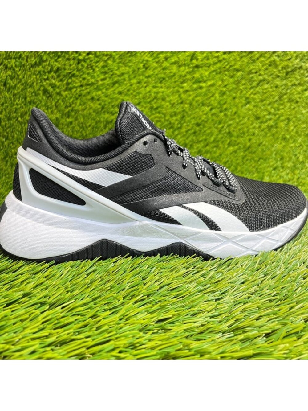 Reebok Nanoflex TR Womens Size 8 Black Athletic Cross Training Shoes Sneakers